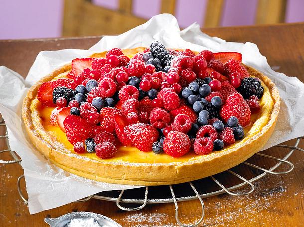 Vanille-Tarte mit Beeren Rezept Vanille-Tarte mit Beeren Rezept