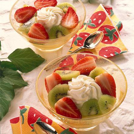Vanillecreme mit Früchten Rezept