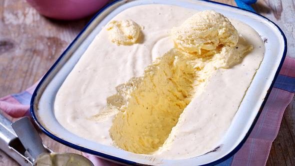 Eis selber machen: Vanilleeis - Foto: House of Food / Bauer Food Experts KG