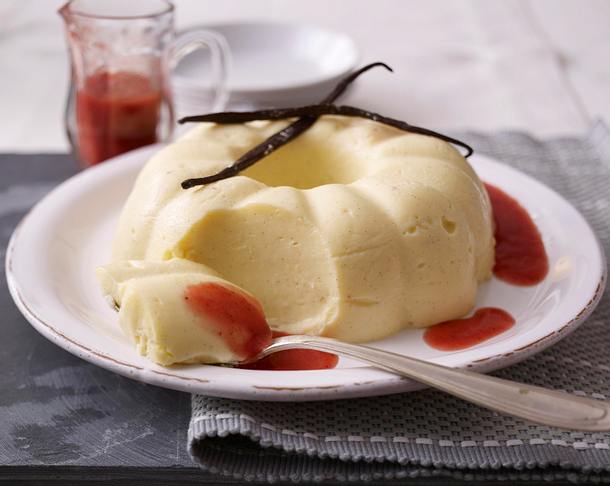Vanillepudding mit Erdbeersoße Rezept Vanillepudding mit Erdbeersoße Rezept