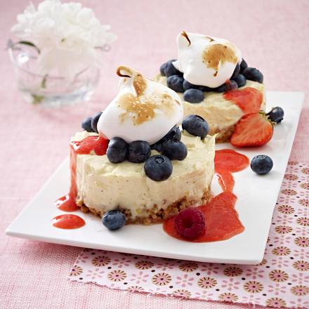 Variation vom Cheesecake mit frischen Beeren Rezept Variation vom Cheesecake mit frischen Beeren Rezept