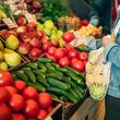 Vegan einkaufen - Foto: iStock / ArtMarie