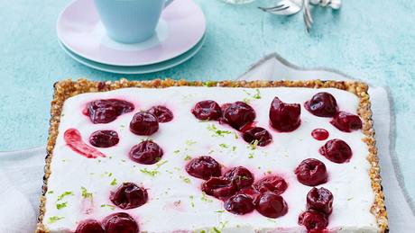 Veganer Kirsch-Kokos-Kuchen Rezept - Foto: House of Food / Bauer Food Experts KG