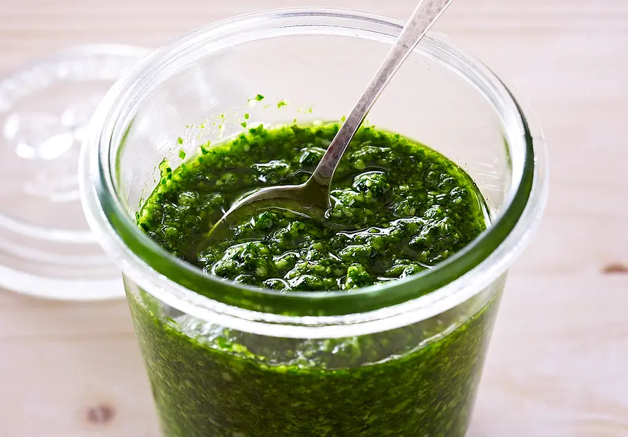 Veganes Pesto Rezept Veganes Basilikum-Pesto Rezept