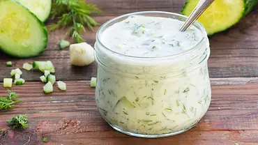 Veganes Zaziki Rezept - Foto: Iblinova / Fotolia.com Veganes Zaziki Rezept - Foto: Iblinova / Fotolia.com