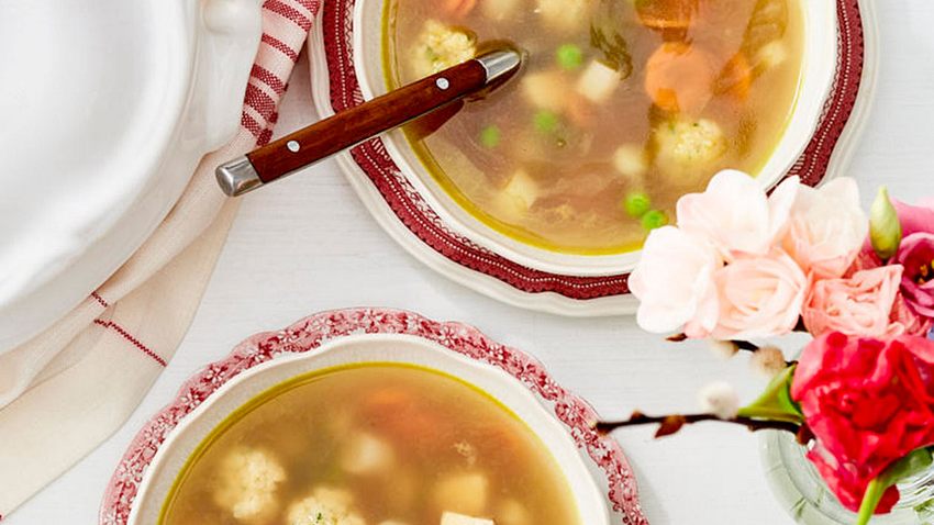   Vegetarische Hochzeitssuppe Rezept - Foto: House of Food / Bauer Food Experts KG