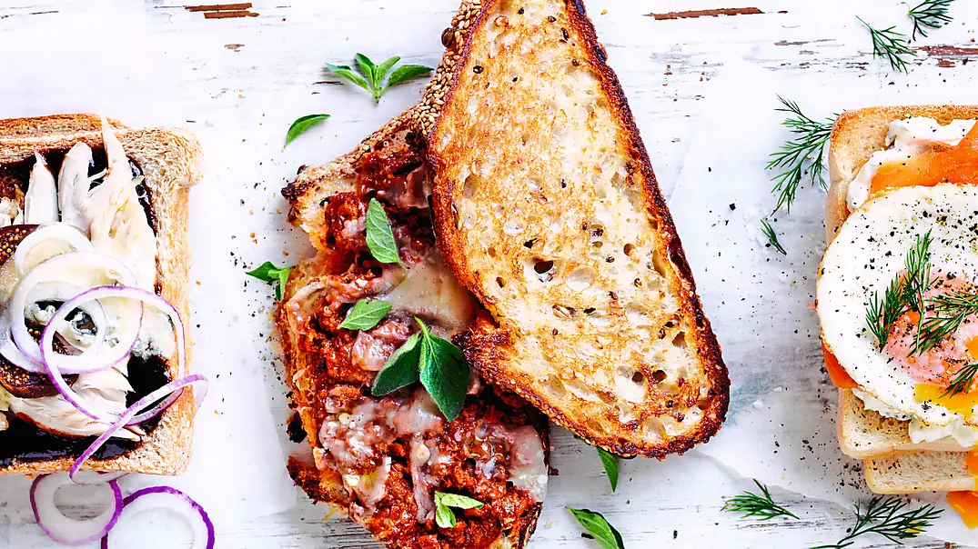 Veggie-Bolo-Sandwich Rezept - Foto: LECKER @ Bauer Media Group Veggie-Bolo-Sandwich Rezept - Foto: LECKER @ Bauer Media Group