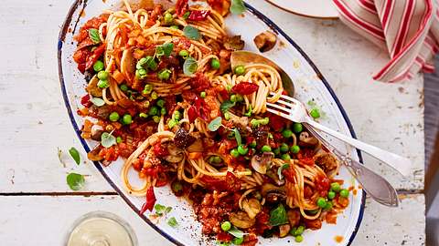 Veggie-Bolognese „alla siciliana“ Rezept - Foto: House of Food / Bauer Food Experts KG