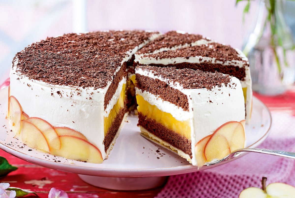 Verlockende Apfel-Sahnetorte Rezept