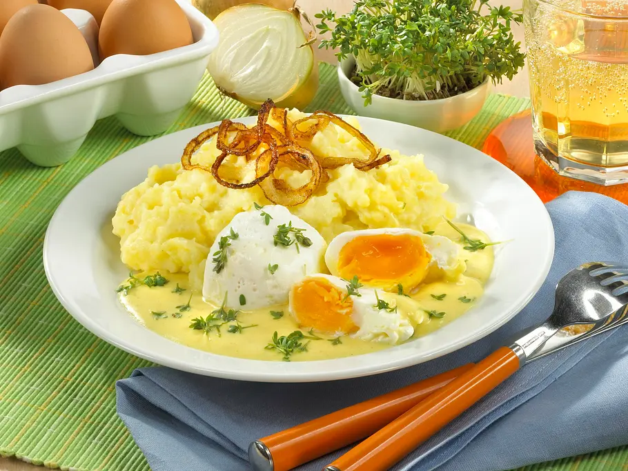 Verlorene Eier in Senfsoße mit Kartoffelbrei Rezept Verlorene Eier in Senfsoße mit Kartoffelbrei Rezept