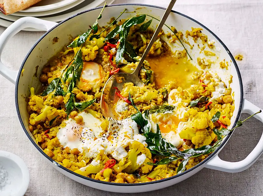 Versunkene Eier im Blumenkohl-Curry Rezept Versunkene Eier im Blumenkohl-Curry Rezept