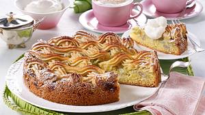 Versunkener Stachelbeerkuchen mit Makronengitter Rezept - Foto: House of Food / Bauer Food Experts KG