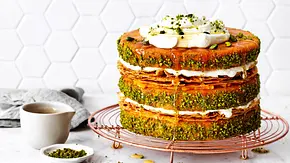 Vielschichtig beeindruckende Baklava-Torte Rezept - Foto: LECKER @ Bauer Media Group Vielschichtig beeindruckende Baklava-Torte Rezept - Foto: LECKER @ Bauer Media Group