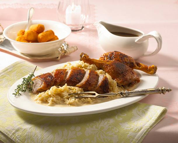 Vierländer Ente auf Rahm-Riesling-Kraut Rezept Vierländer Ente auf Rahm-Riesling-Kraut Rezept