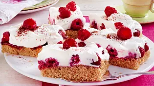 Vollkorn-Himbeer-Torte Rezept - Foto: LECKER @ Bauer Media Group Vollkorn-Himbeer-Torte Rezept - Foto: LECKER @ Bauer Media Group