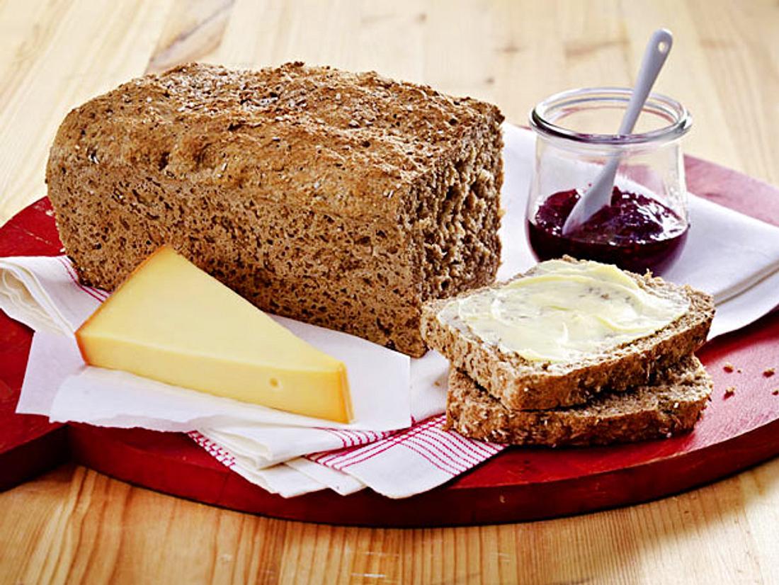 Vollkornbrot Backen - So Einfach Geht's | LECKER