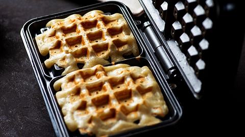 Waffeleisen Test – Lecker duftende Waffeln für Zuhause - Foto: iStock/Stefan Tomic