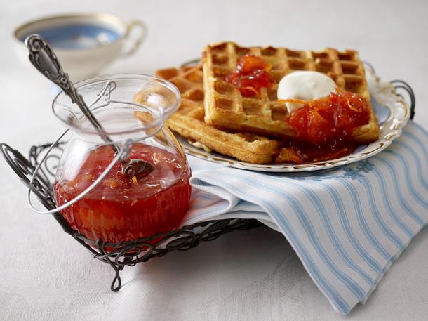 Waffeln mit Blutorangen-Rooibusch-Marmelade Rezept Waffeln mit Blutorangen-Rooibusch-Marmelade Rezept