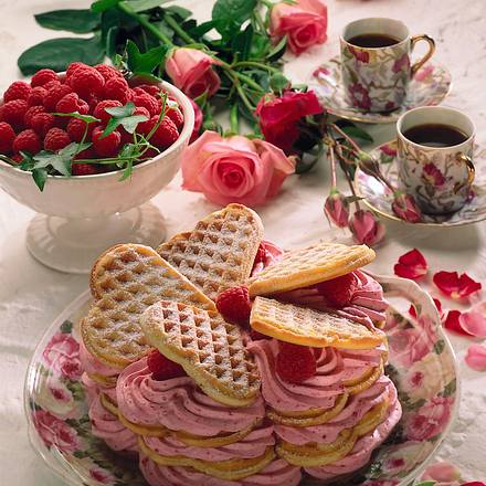 Waffeltorte mit Himbeersahne (Diabetiker) Rezept Waffeltorte mit Himbeersahne (Diabetiker) Rezept