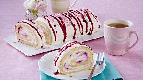 Waldfrucht-Biskuitrolle Rezept - Foto: House of Food / Bauer Food Experts KG