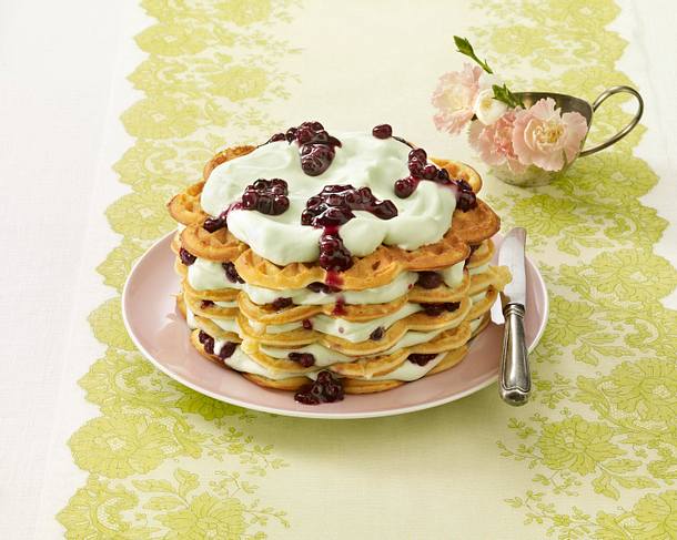 Waldmeister-Waffeltorte Rezept Waldmeister-Waffeltorte Rezept