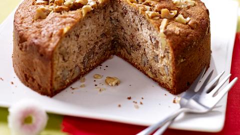 Walnuss-Esskastanien-Kuchen Rezept - Foto: House of Food / Bauer Food Experts KG