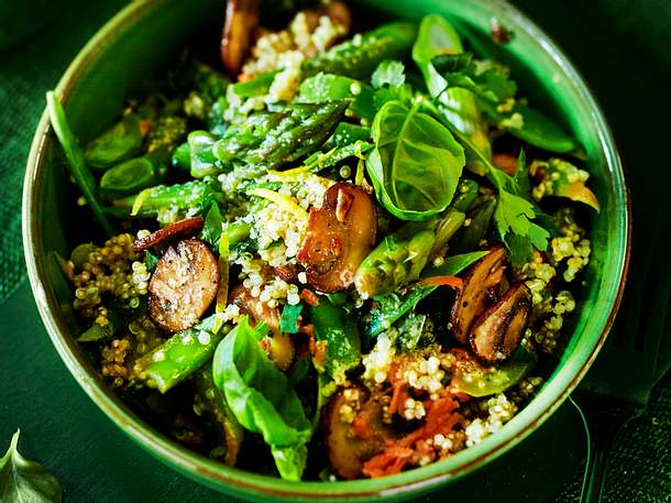 Warmer Quinoa-Spargel-Salat Rezept Warmer Quinoa-Spargel-Salat Rezept