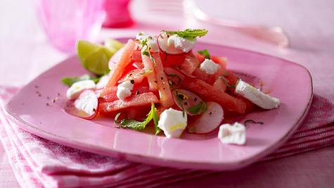 Wassermelonen-Salat mit Ziegenkäse und Minze Rezept - Foto: House of Food / Bauer Food Experts KG