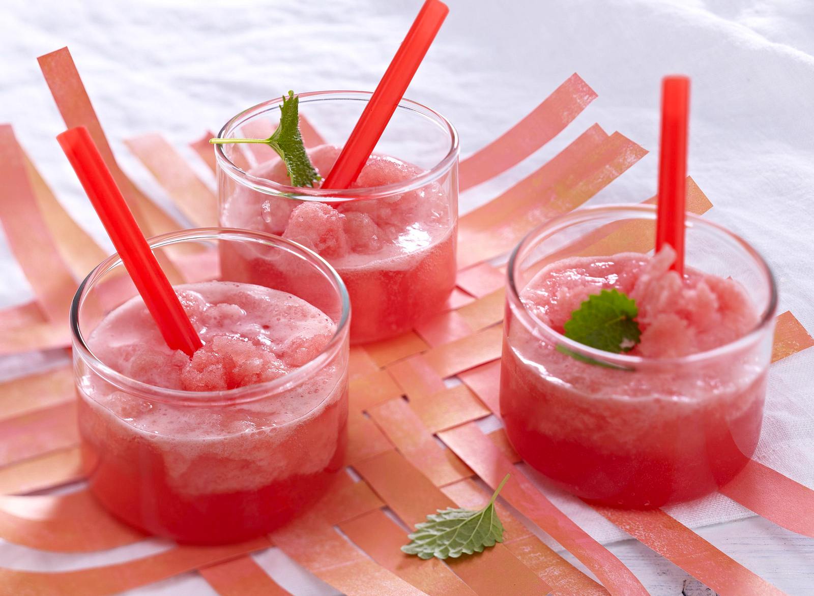 Wassermelonensorbet mit Prosecco Rezept | LECKER