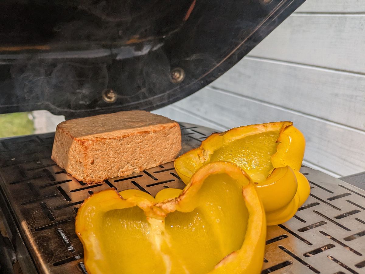 Weber Lumin Paprika räuchern