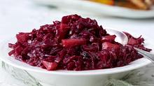 Rotkohl-Rezepte: Weihnachtlicher Apfelrotkohl - Foto: House of Food / Bauer Food Experts KG