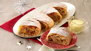 Weihnachts-Apfelstrudel Rezept - Foto: LECKER @ Bauer Media Group Weihnachts-Apfelstrudel Rezept - Foto: LECKER @ Bauer Media Group