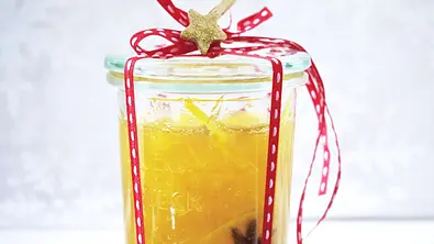 Weihnachtsmarmelade mit Orange, Sternanis und Ingwer - Foto: LECKER @ Bauer Media Group Weihnachtsmarmelade mit Orange, Sternanis und Ingwer - Foto: LECKER @ Bauer Media Group