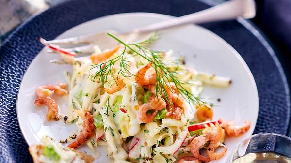 Waldorfsalat als Vorspeise fürs Weihnachtsmenü zum Vorbereiten - Foto: House of Food / Bauer Food Experts KG