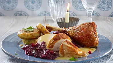 Weihnachtspute in Orangensahne Rezept - Foto: LECKER @ Bauer Media Group