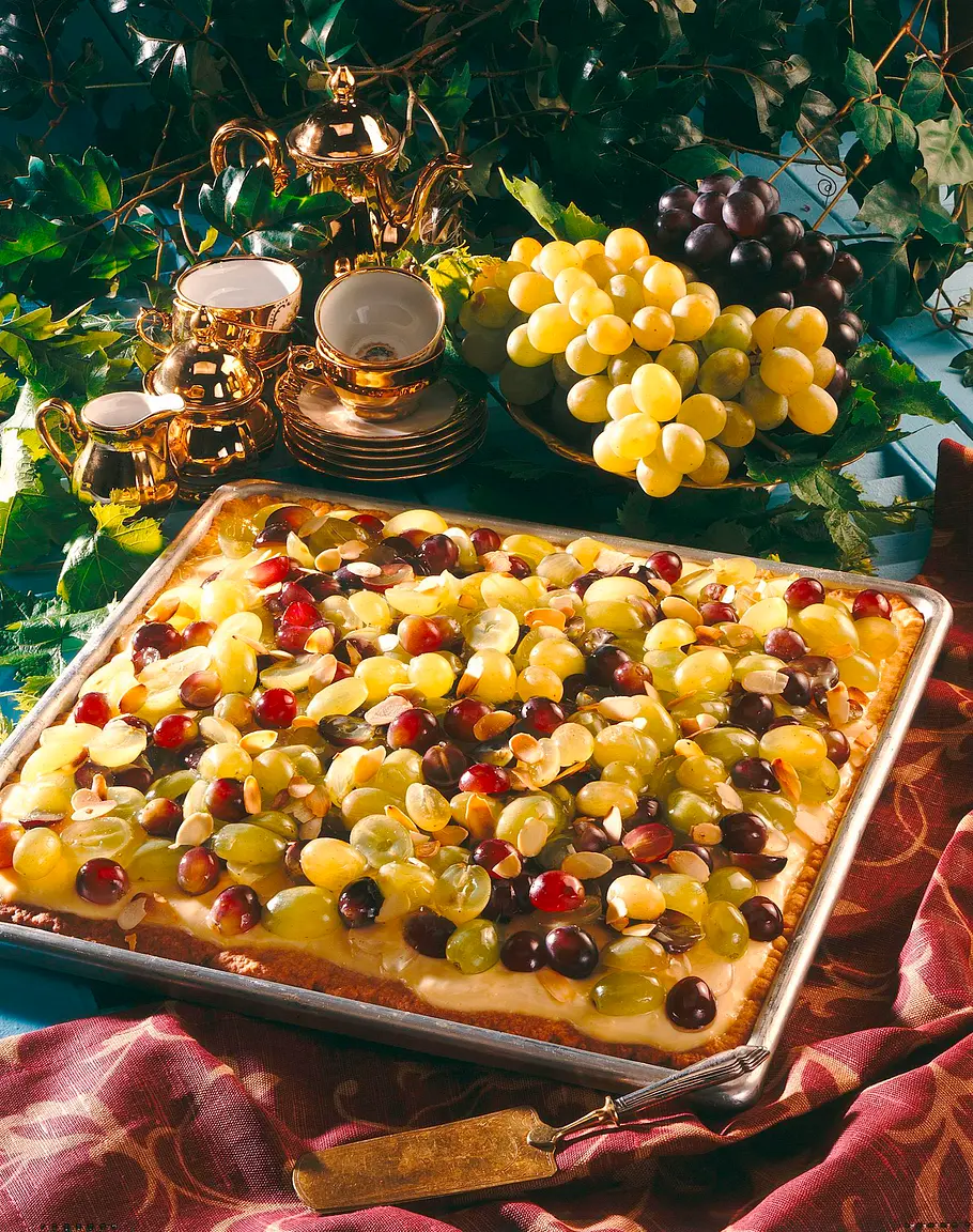 Weintraubenkuchen vom Blech Rezept Weintraubenkuchen vom Blech Rezept