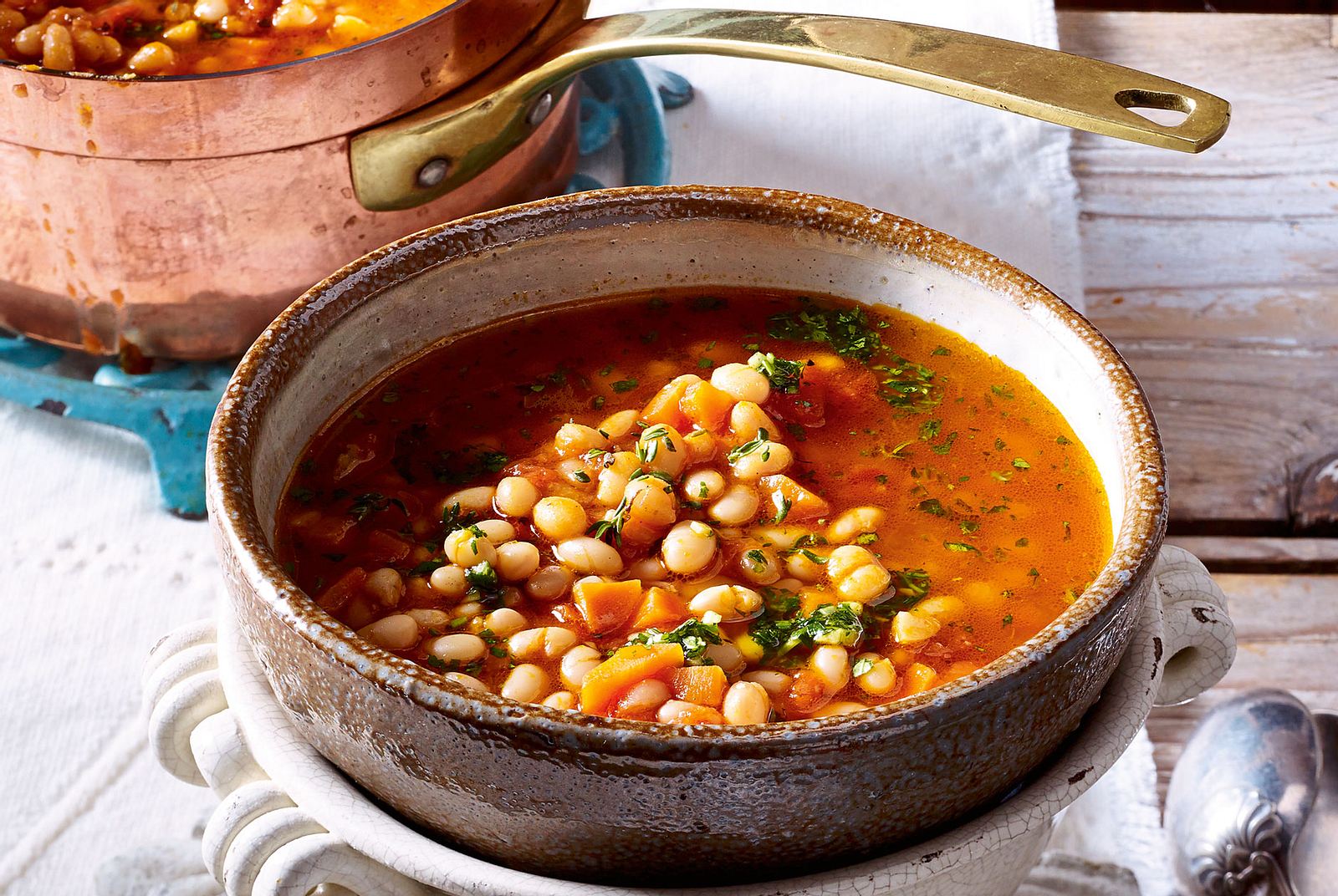 Weiße-Bohnen-Eintopf mit Pistou Rezept | LECKER