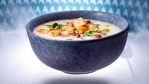 Weiße-Bohnen-Suppe mit Croûtons und Zitronenöl Rezept - Foto: House of Food / Bauer Food Experts KG