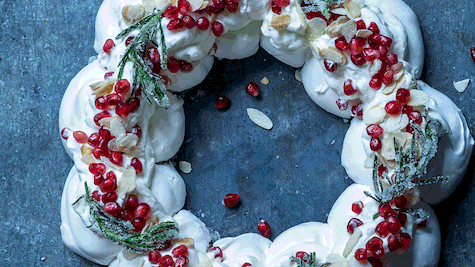 Weißer Weihnachtskranz mit Granatapfel Rezept - Foto: House of Food / Food Experts KG