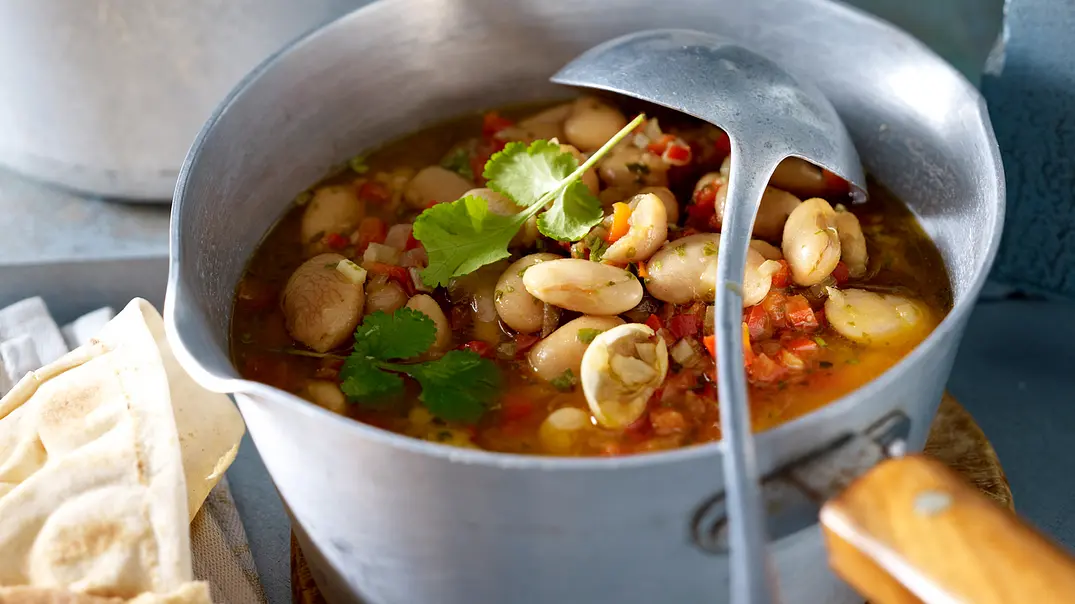 Weißes Chili sin Carne Rezept - Foto: LECKER @ Bauer Media Group Weißes Chili sin Carne Rezept - Foto: LECKER @ Bauer Media Group