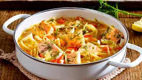 Weißkohl-Fisch-Eintopf Rezept - Foto: LECKER @ Bauer Media Group Weißkohl-Fisch-Eintopf Rezept - Foto: LECKER @ Bauer Media Group