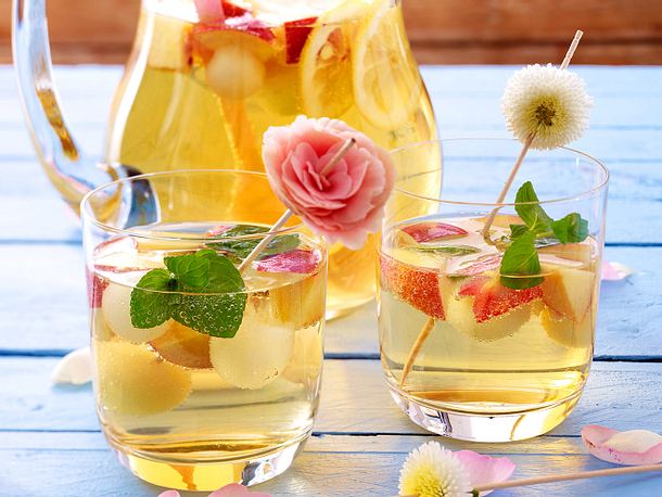 Weiße Sangria Rezept | LECKER