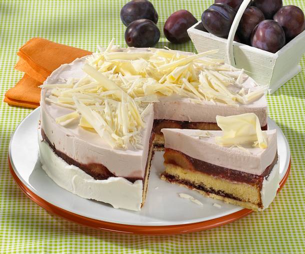 Weiße Schoko-Cassis-Torte Rezept Weiße Schoko-Cassis-Torte Rezept