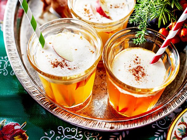 Weißer Orangen-Apfel-Glühwein Rezept