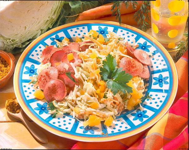 Weißkohlsalat mit Fleischwurst Rezept Weißkohlsalat mit Fleischwurst Rezept