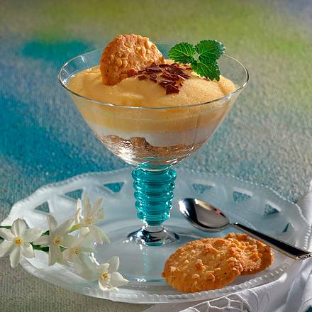 Welfenspeise mit getränktem Gebäck Rezept