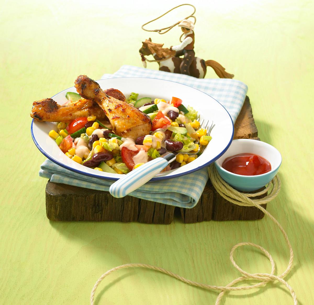 Western-Salat mit Hähnchenkeulen Rezept