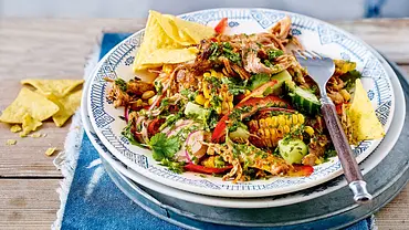 Westernsalat Pulled Pork Rezept - Foto: LECKER @ Bauer Media Group Westernsalat Pulled Pork Rezept - Foto: LECKER @ Bauer Media Group