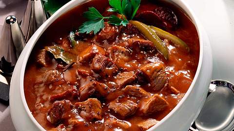 Westfälischer Pfefferpotthast Rezept - Foto: House of Food / Bauer Food Experts KG