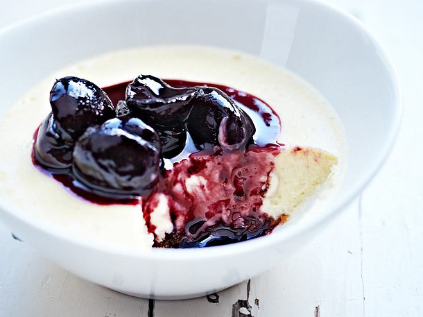 White Chocolate Cheesecake with Cherries Rezept White Chocolate Cheesecake with Cherries Rezept